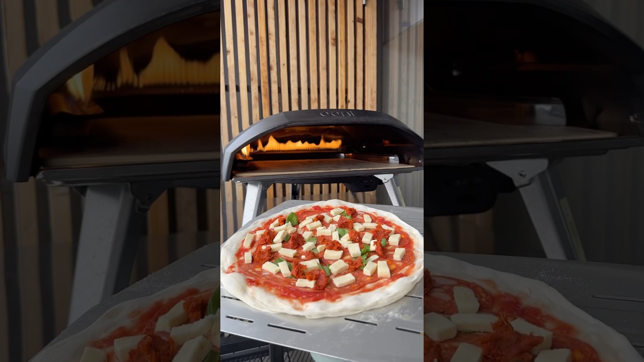 Diavola baked in the Ooni Koda 16 at 430&deg;C for about 90 seconds! 🔥#shorts #ooni