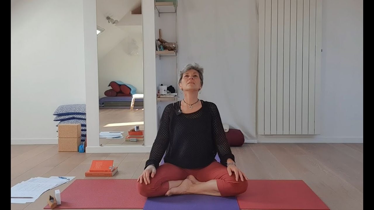 Le Corps en Yoga_2021-0926_le passage du cou