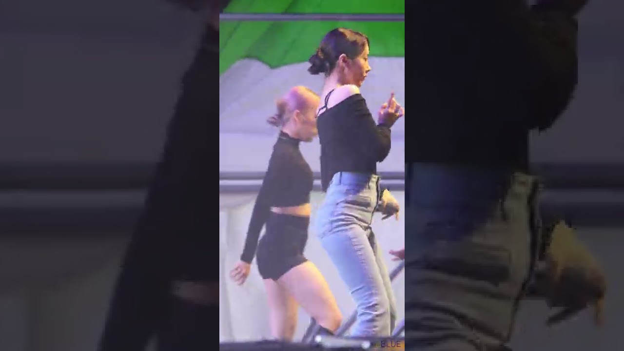 [﻿세로옆캠]20221008 비비지(신비) Love Love Love 청춘커피페스티벌VIVIZ(221008)