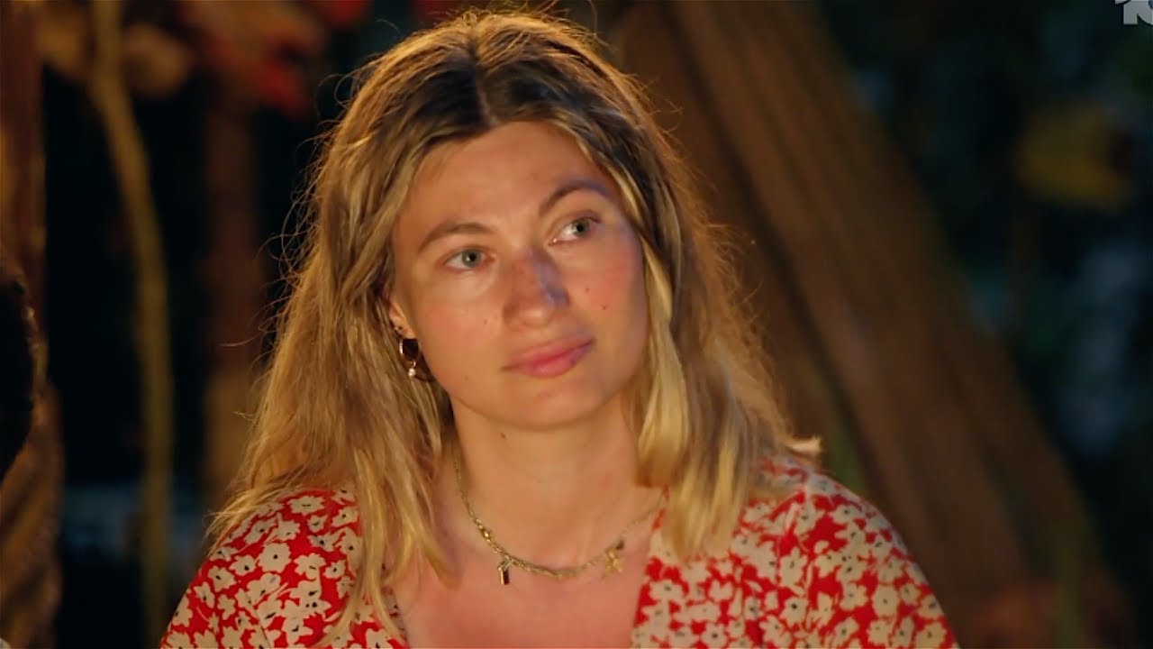 Best of Shonee Bowtell - Survivor: Australia v The World