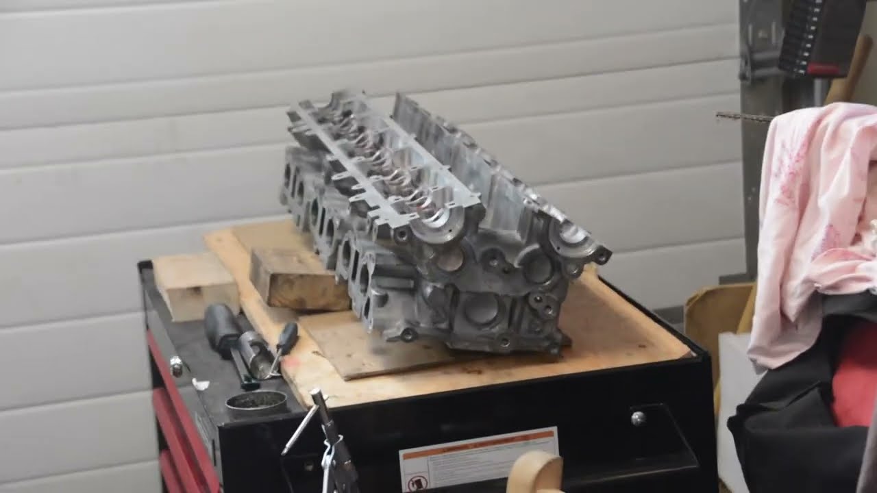 RB20DET Rebuild Part 2 (Top-end/head work and Valve Train removal/install)