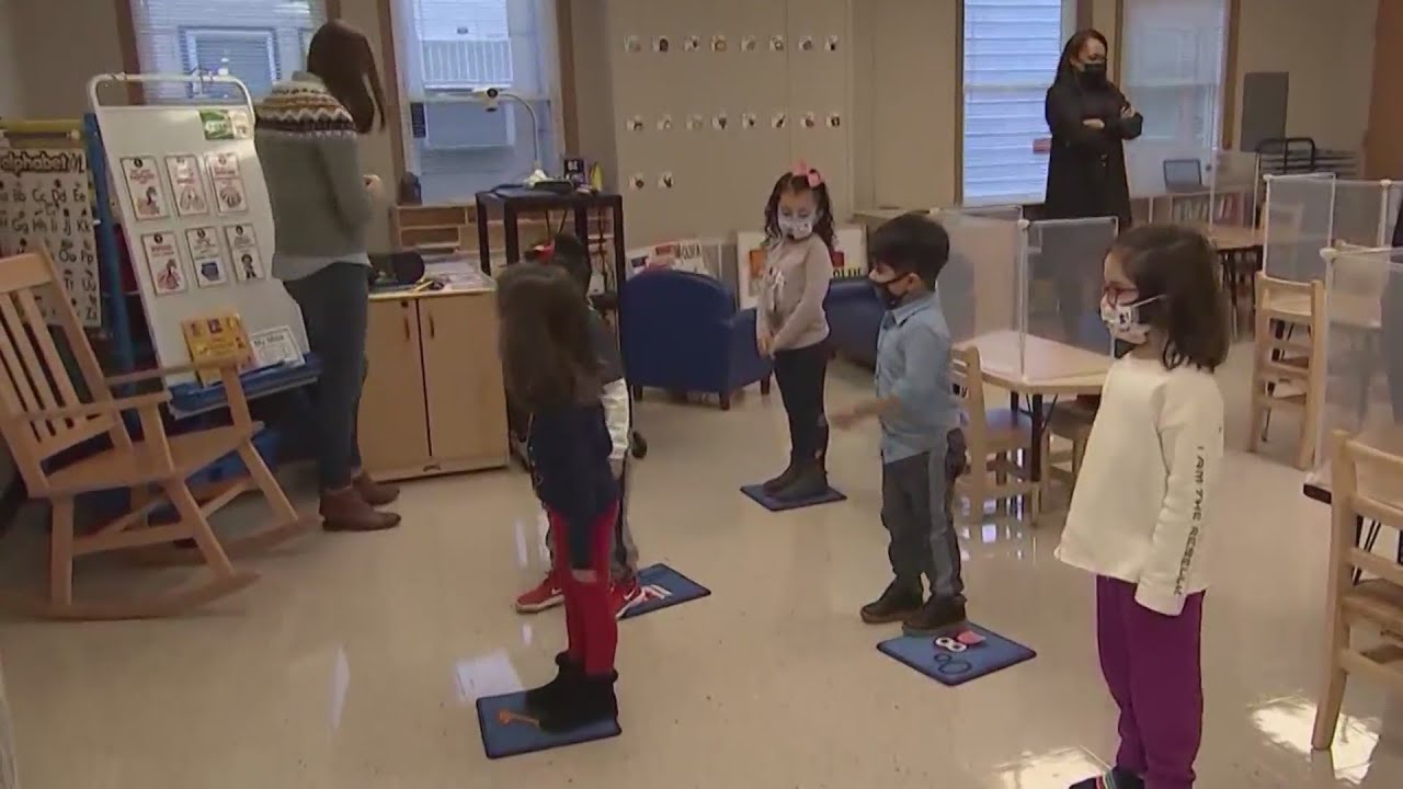 Illinois, Chicago schools to change quarantine rules to align with CDC guidelines
