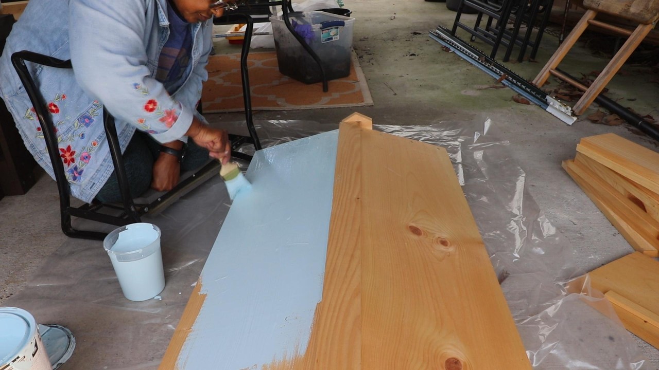 Painting  My Langstroth Horizontal Hive