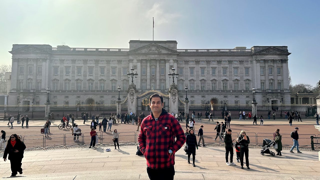 Royal Residence in London Buckingham Palace 