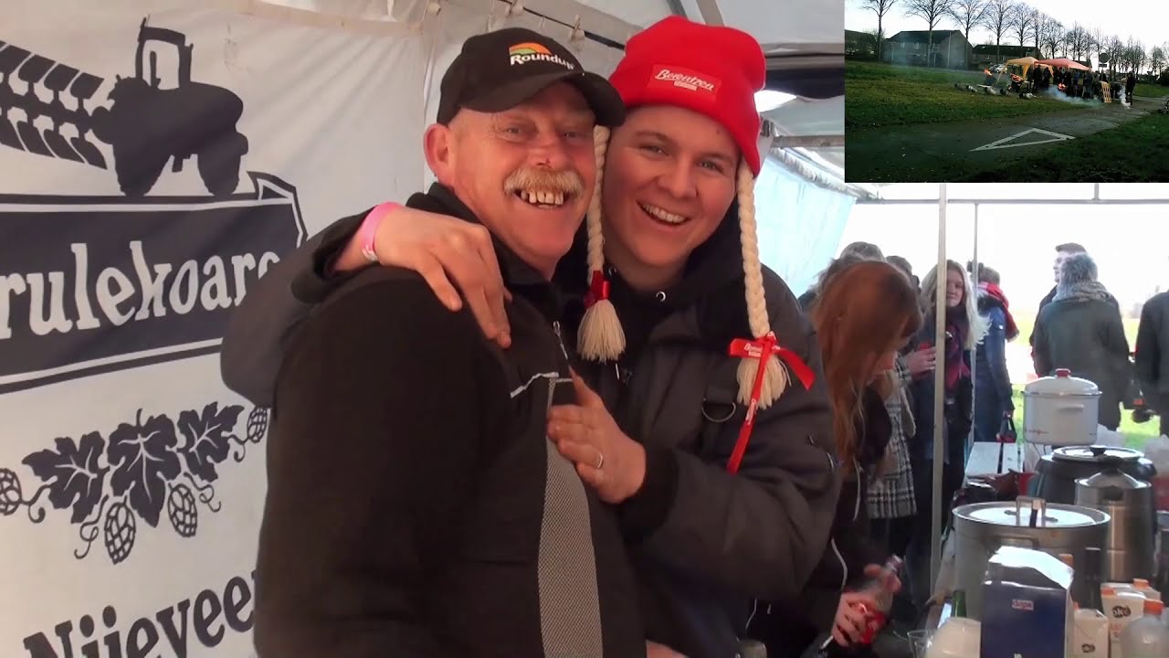 8303 - 2015 Carbid schieten, nabij Panne kooi, Bramenweg en het feestterrein