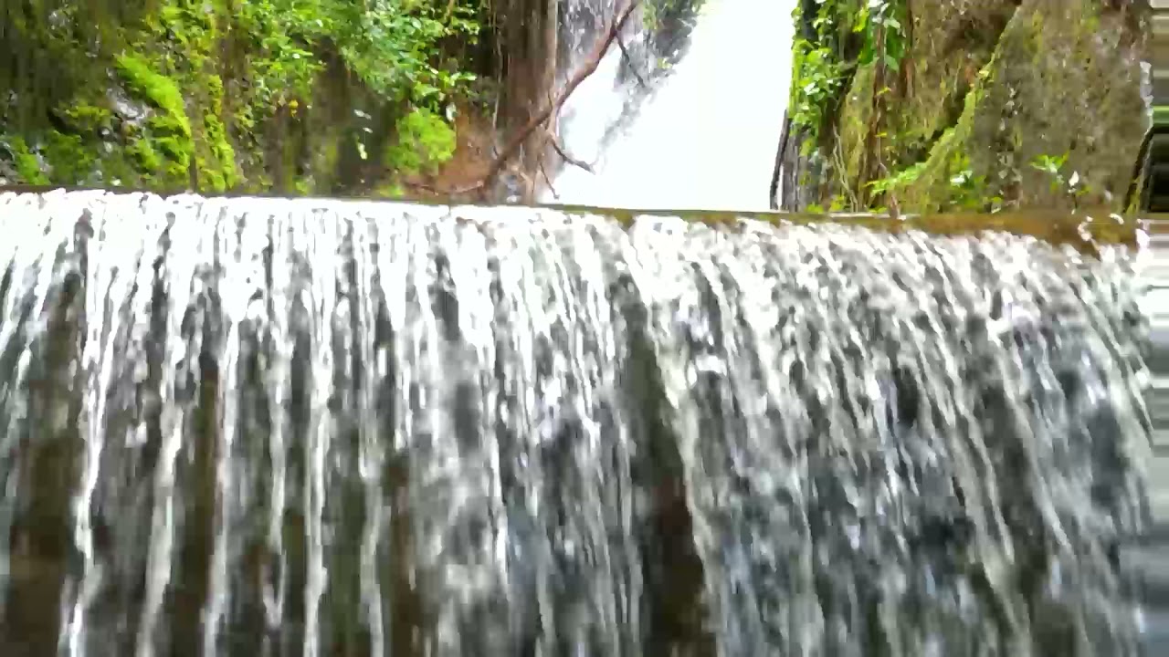 Togo/ Amou : Cascade d'Ayomé; site touristique et à la fois un lieu de Prière