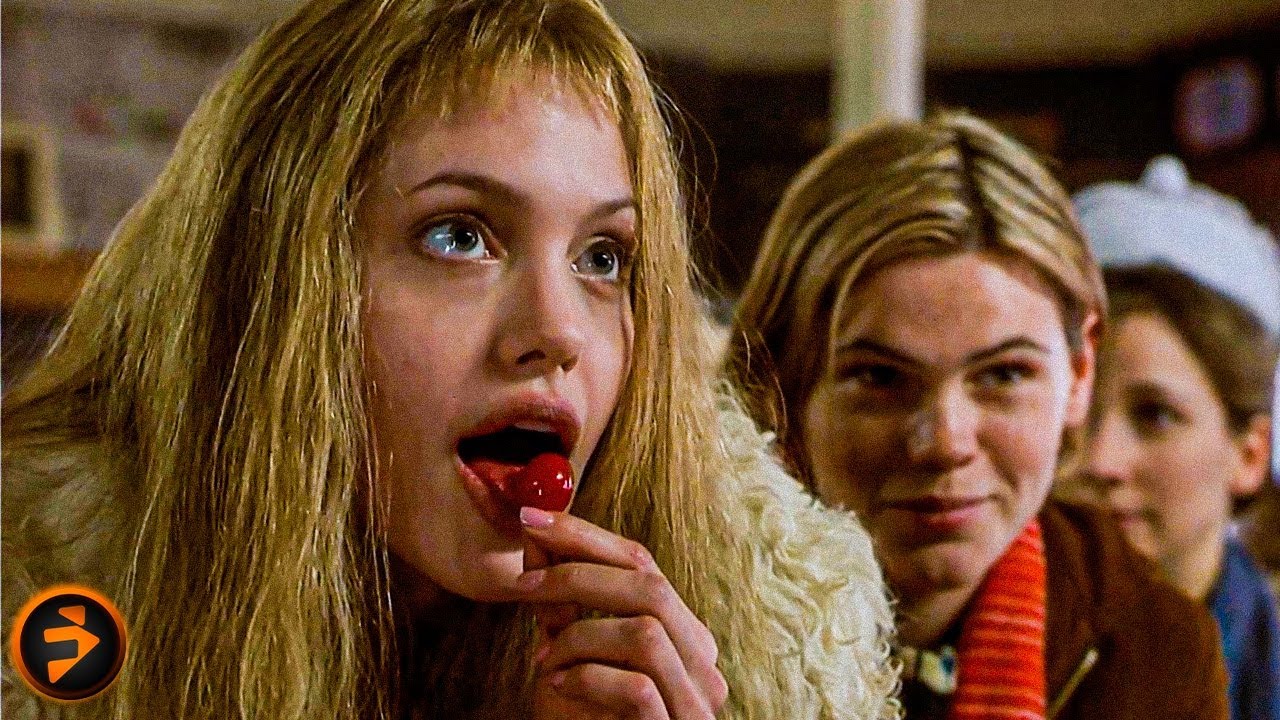 Psych Patients Go Wild at the Ice Cream Parlor | GIRL INTERRUPTED