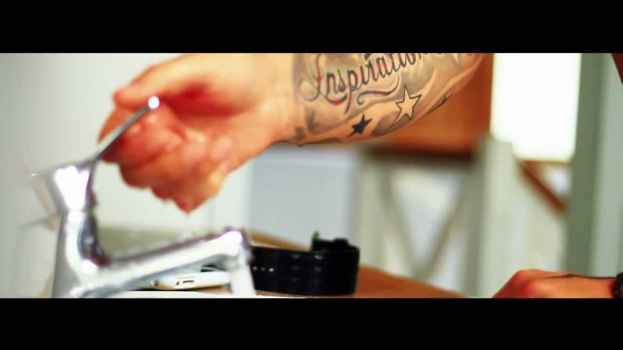 Dj Furax - For the Time ( feat Thomass ) OFFICIAL CLIP