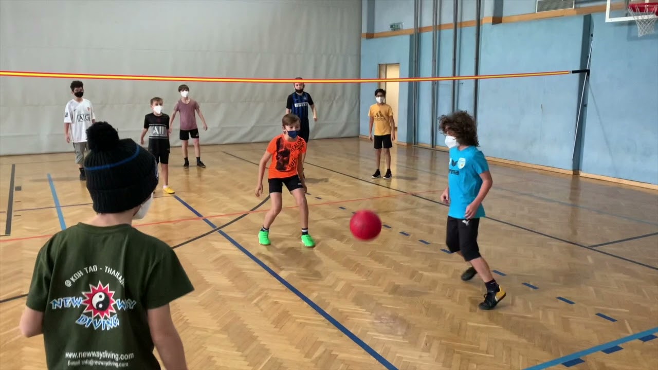 Faustball-Sportunterricht