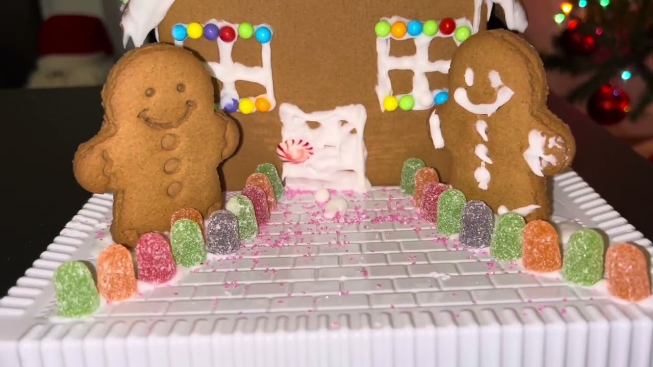 Walmart 2023 Gingerbread House Kit Review
