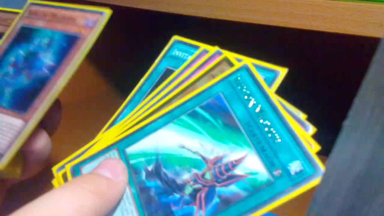 Comment constituer un  deck Yu-Gi-Oh magicien sombre