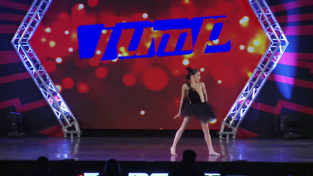 KIARA FINA IN BLACK SWAN