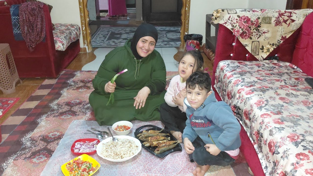 خلصت كل اللي وراي واخد بناتي وروحت لماما واختي عملت ليا الاكله اللي بحبها واتغدينا وروحت جبت طلبات 