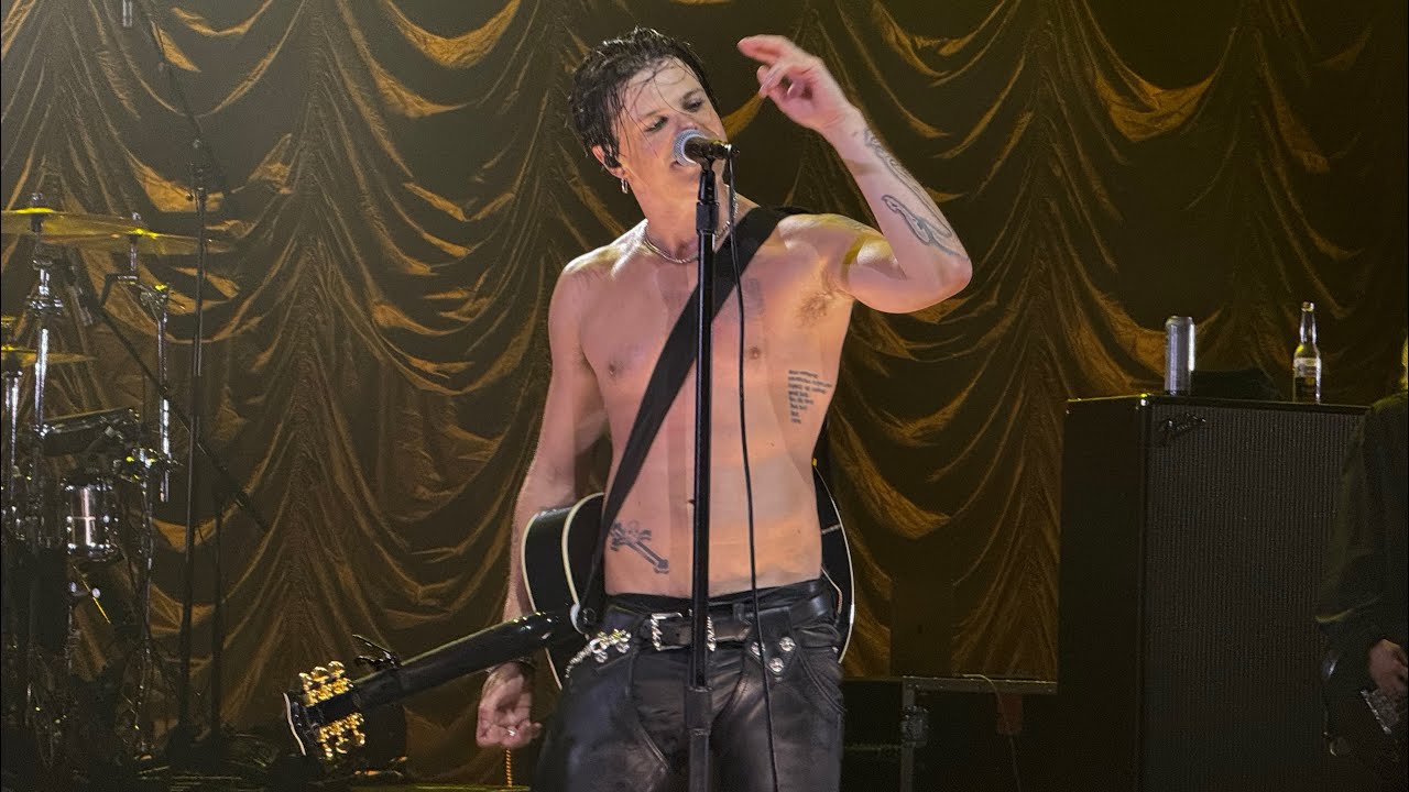 @yungblud Performs “Changes” by @blacksabbath with @ozzyosbourne  on 8/30/2025 in Austin, TX