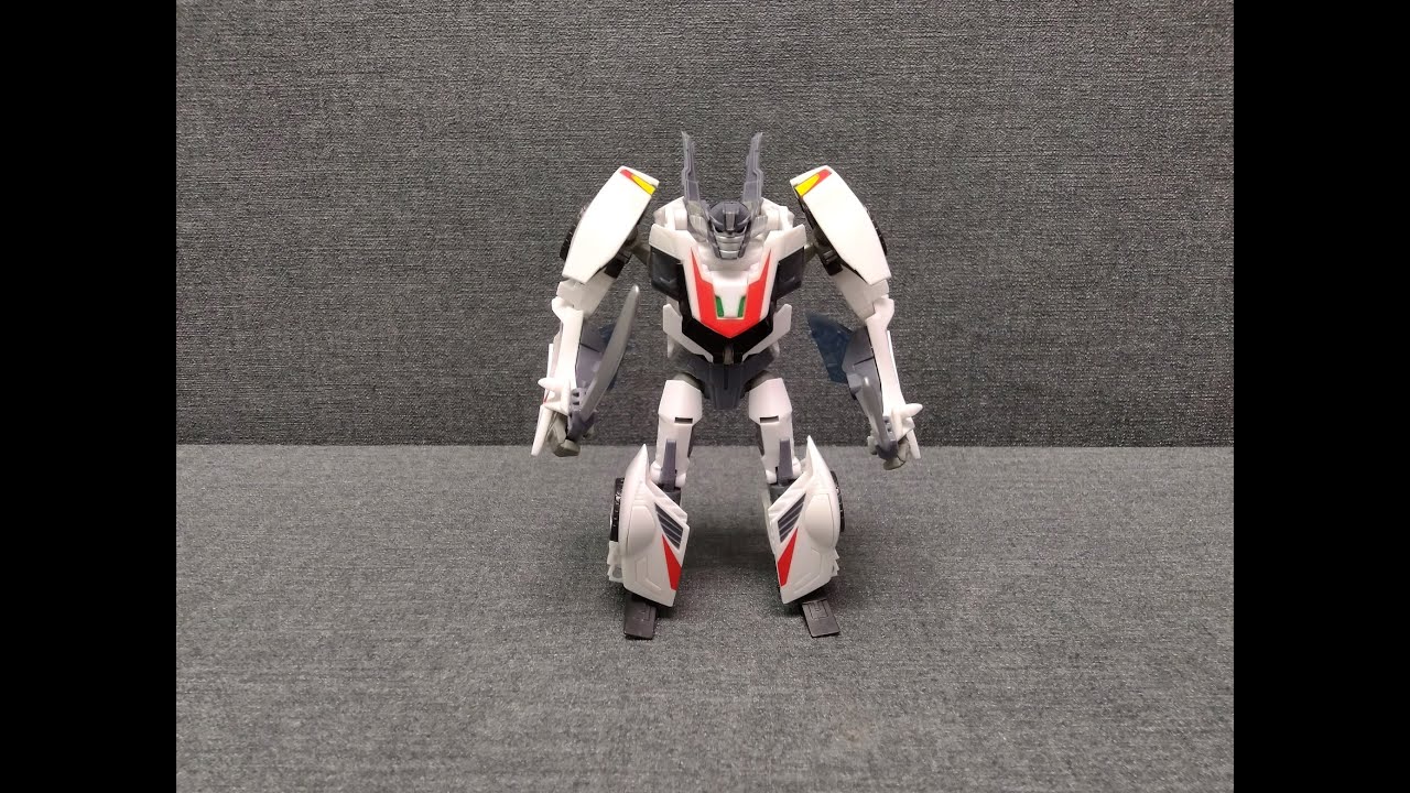 Обзор трансформера Wheeljack - Deluxe class - Prime - Robots in Disguise. Музей Р-ТФ.
