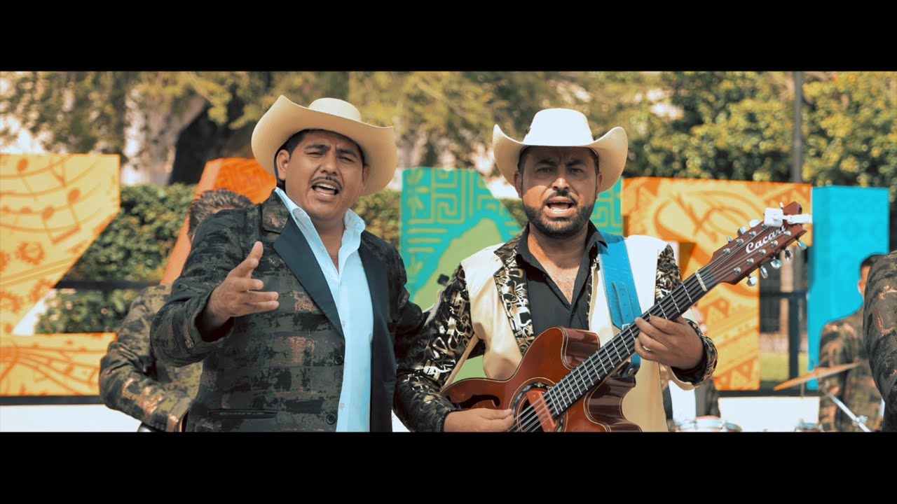 Los Hermanos Salgado ft La Dinastia de Tuzantla - Calaveras Plateadas (Video Oficial)