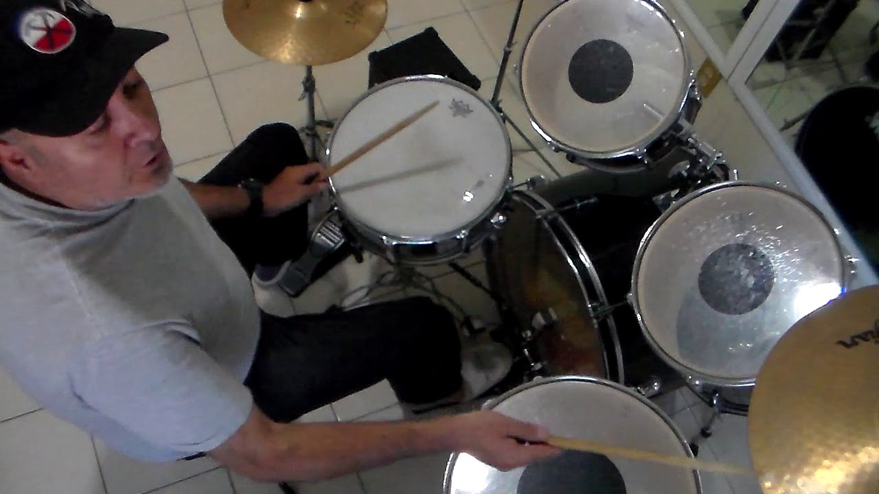 Cómo Tocar un Ritmo de Rock and Roll en la Batería, Técnica Robin
