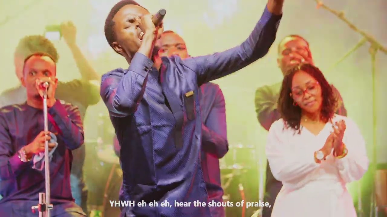 Patrick Kubuya - Kelele za Sifa (Live Music Video)