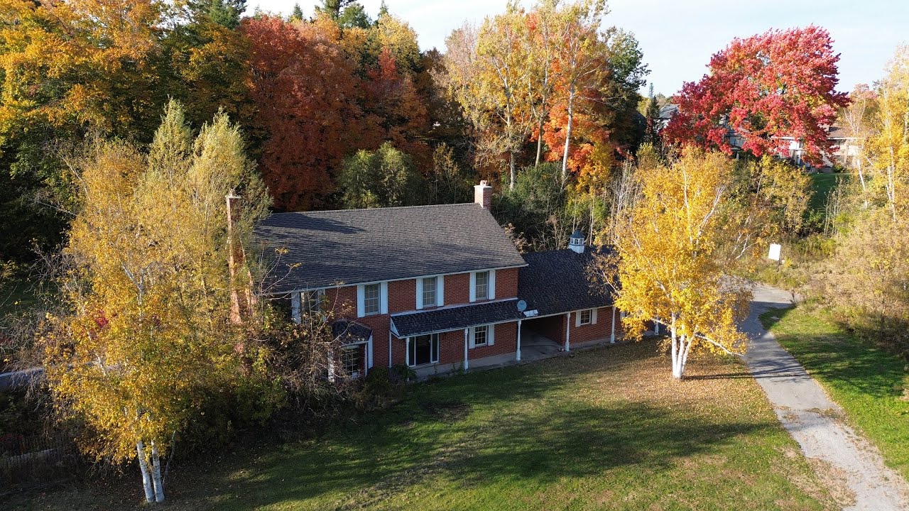 Retro ABANDONED 1960s Georgian MANSION forgotten in the middle of nowhere