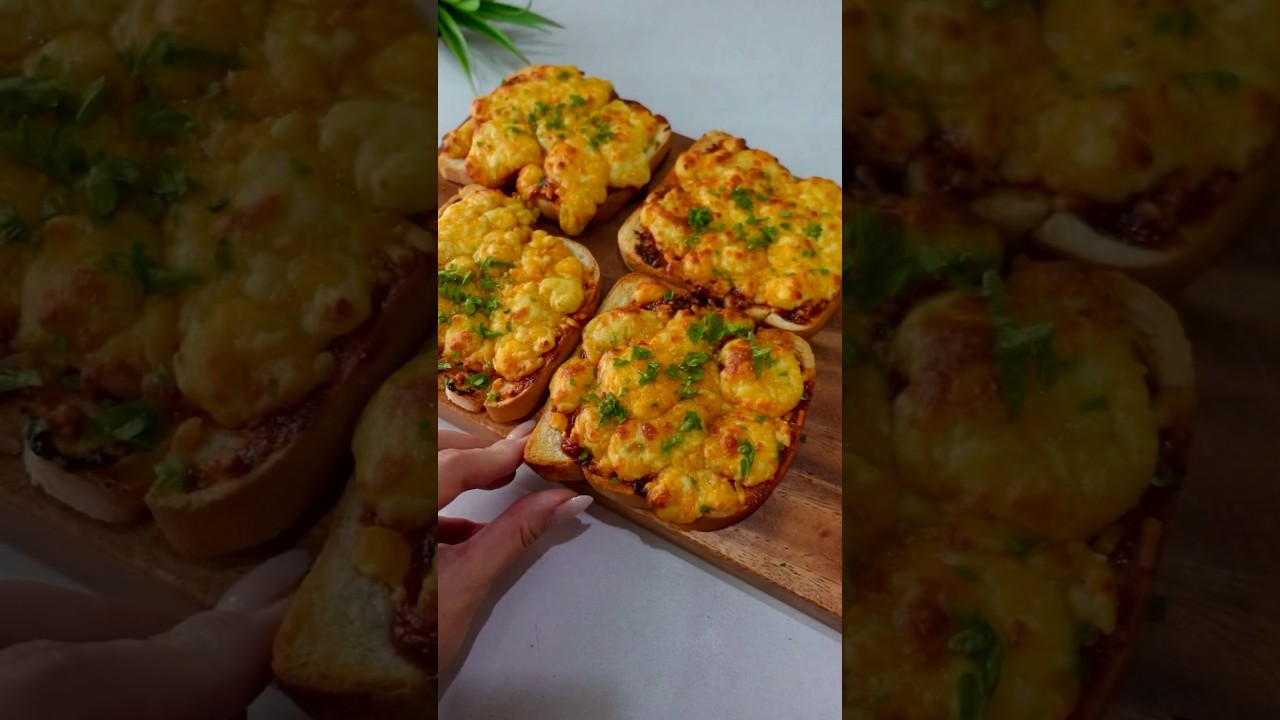 Gochujang Garlic Bread #foodshorts #bread #gochujangbread #food