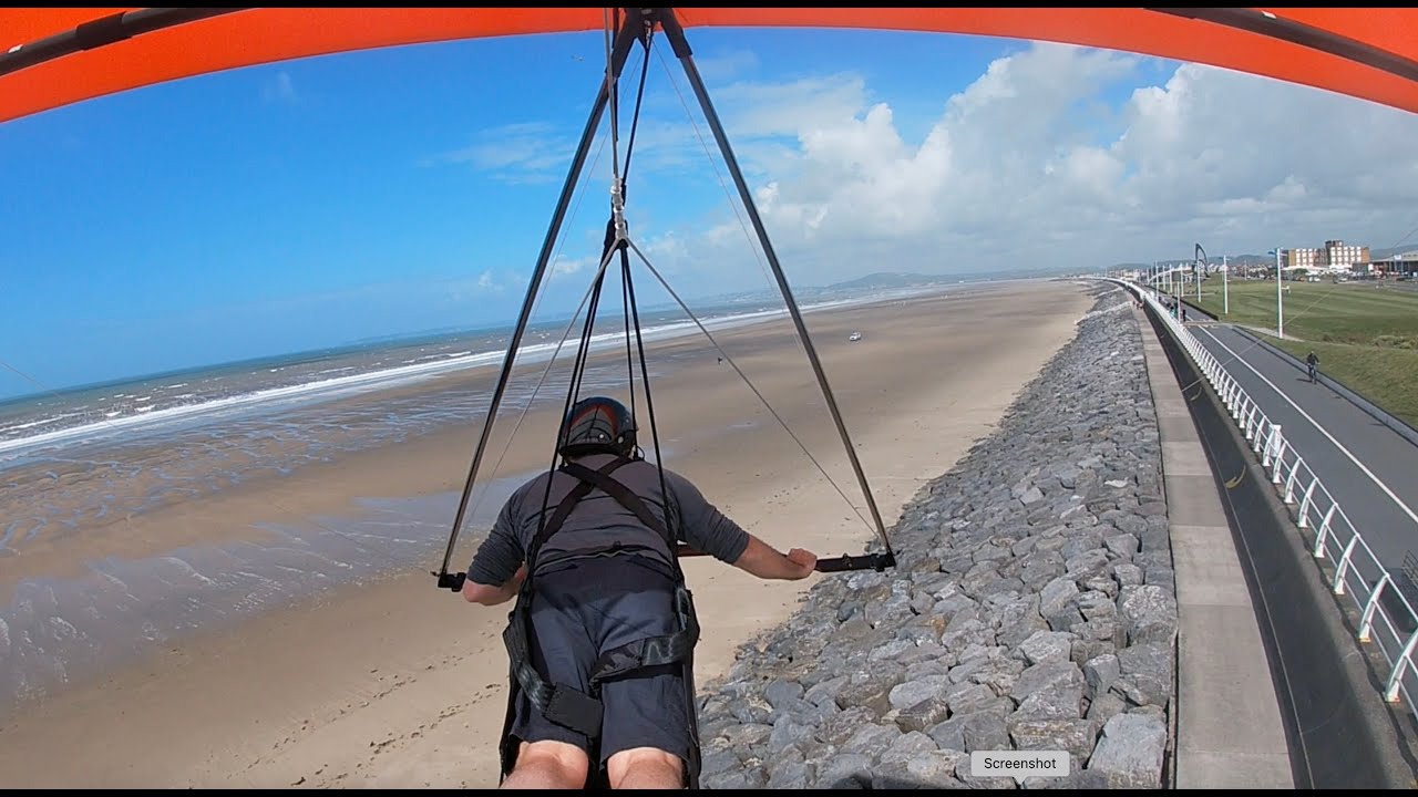 Hang gliding Aberavon full length of promenade on a Moyes Malibu 2
