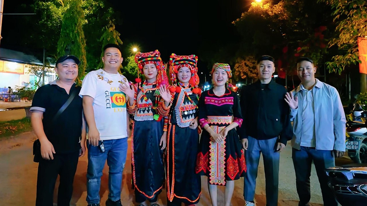 THƯỞNG THỨC LẨU CÁ SÔNG ĐÀ TUYỆT NGON | ĐẶC SẢN TÂY BẮC HẤP DẪN | BẾP TRÊN BẢN