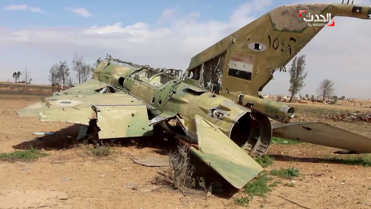 أول جولة مصورة في مطار الطبقة بعد طرد #داعش منه