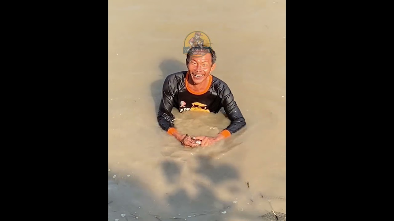 หว่านแหหาปลาธรรมชาติ หาอยู่หากินตามวิถีอีสาน