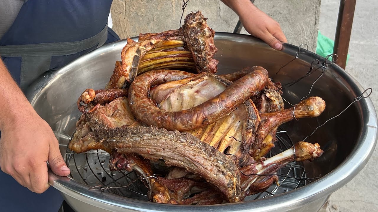 Мясо в Тандыре по Узбекски! Как правильно замариновать мясо для Тандыра! Узбекистан!
