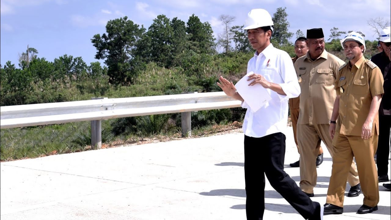 Presiden Jokowi Cek Lokasi Calon Ibu Kota Negara di Provinsi Kalimantan Timur, 7 Mei 2019
