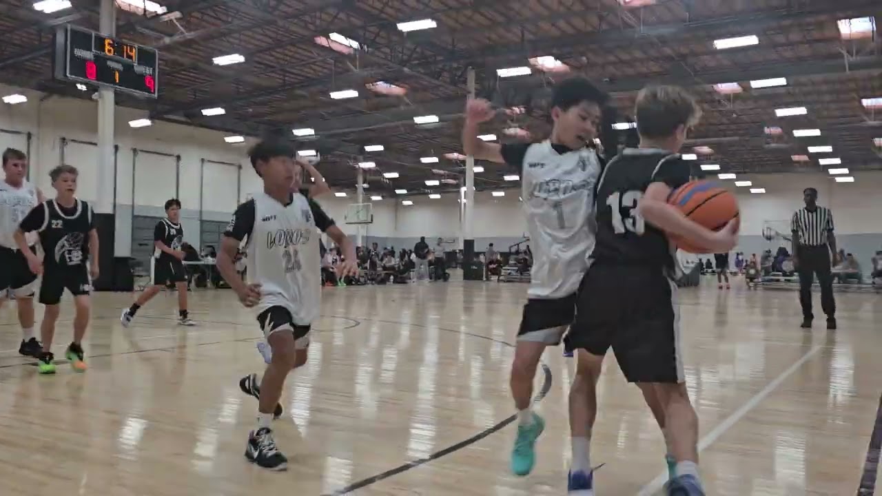 HB Hoops White vs Wolfpack D1 Training 12U