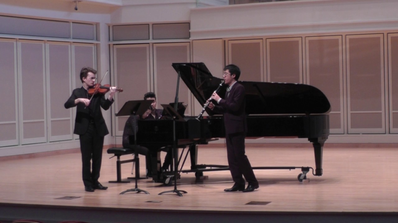 04 Alexander Arutiunian - Suite for violin, clarinet and piano