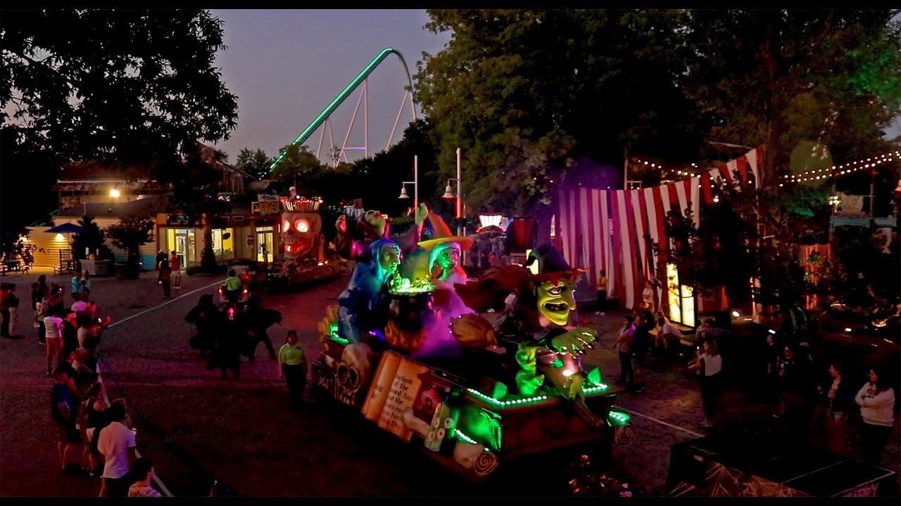 SCarowinds' Procession of Nightmares - Full Parade