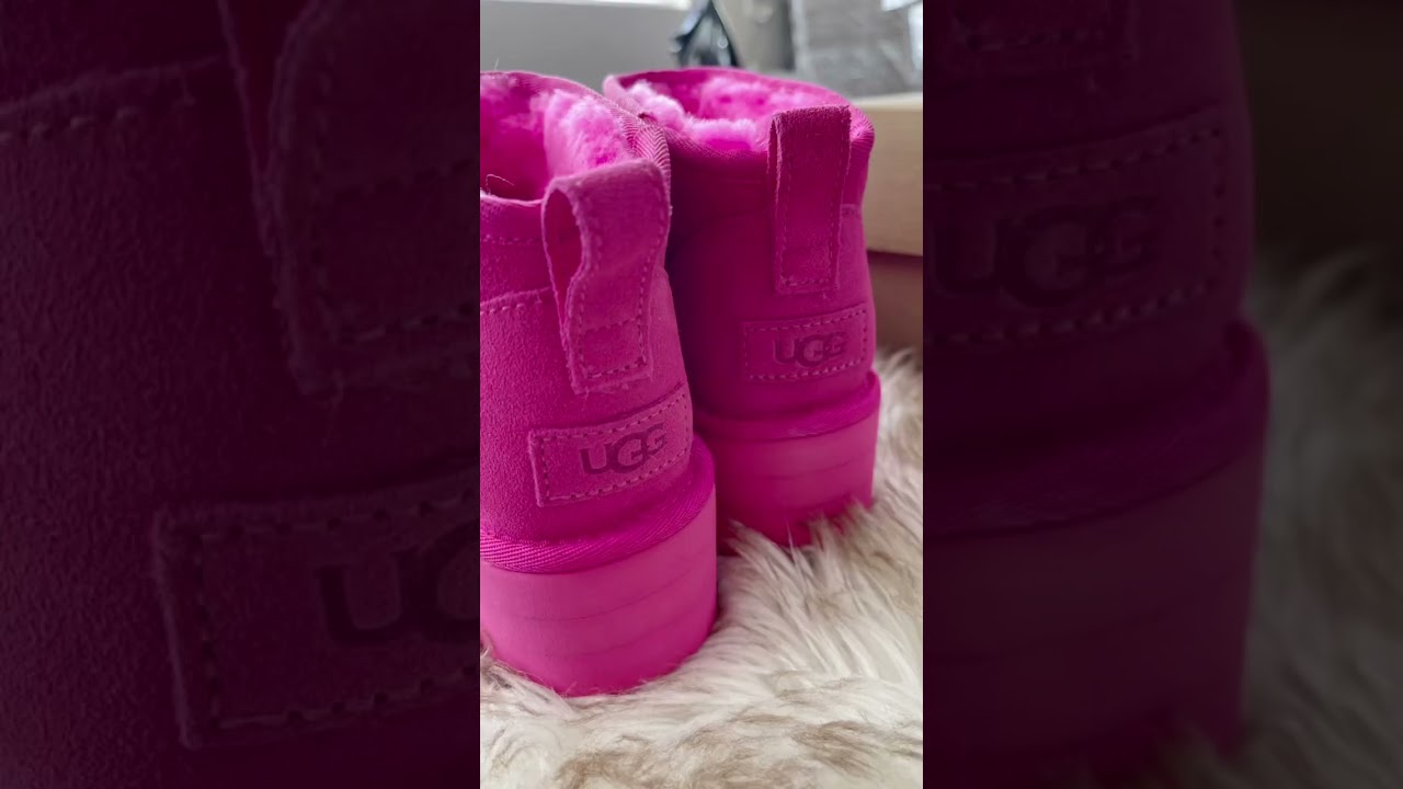Unboxing my new UGG boots mini platform ✨.How do you like these?  #unboxing #unpacking #styleinspo