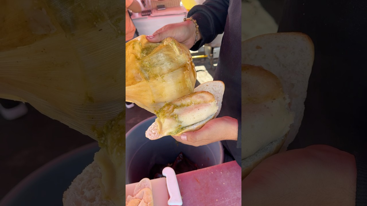 La tradicional guajolota con tamal verde #Guajolota #Tamal #foodie #viralshort #parati