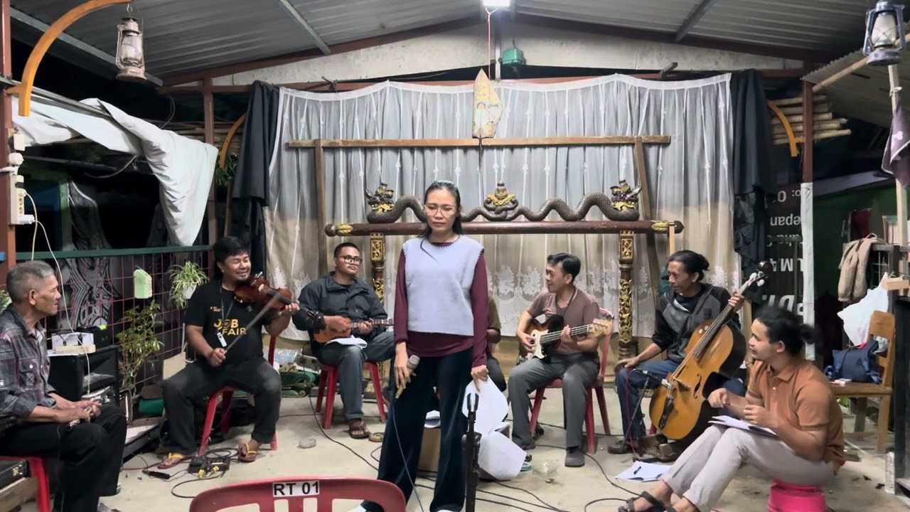 Dayung Sampan - Keroncong Asli Indonesia - Orkes Keroncong Jalanan
