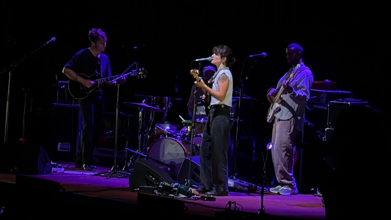Big Thief: Double Infinity (Live 2025)
