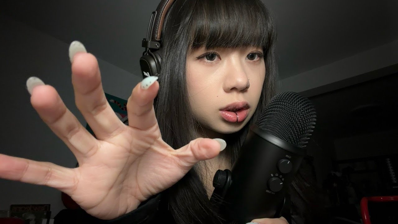 ASMR Hypnotic Mouth Sounds and Hand Movement Melt Your Brain | no talking