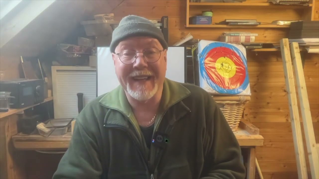 MAKING A CHEAP ASS BOW STAND THE EASY WAY vid No 4