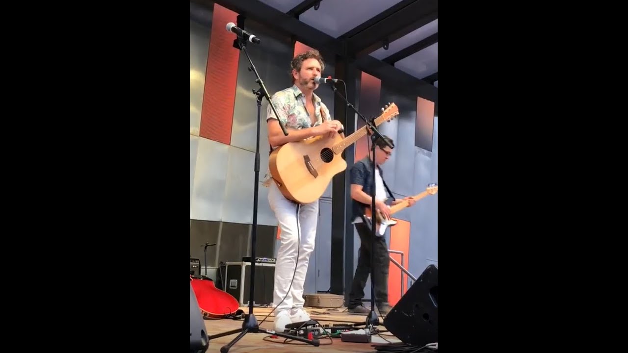 Bernard Curry, Sullivan Stapleton, Janine Atwill, and Johnny Wonderpants sing Here Comes the Sun