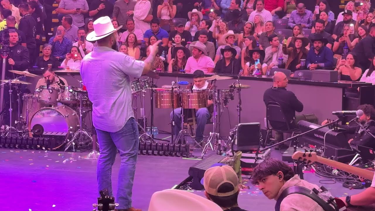 Ahí Estabas Tú - Carín León en vivo Domo Care Monterrey 22 Junio 2025