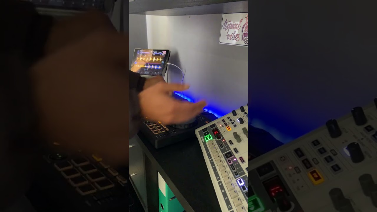 Bass House Dj set by M4U