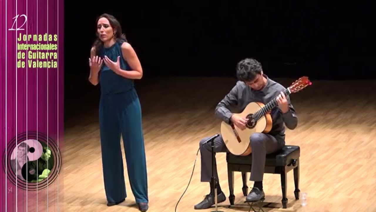 'No puedo ser feliz' de Adolfo Guzmán. Erika Escribá Astaburuaga y Josué Tacoronte