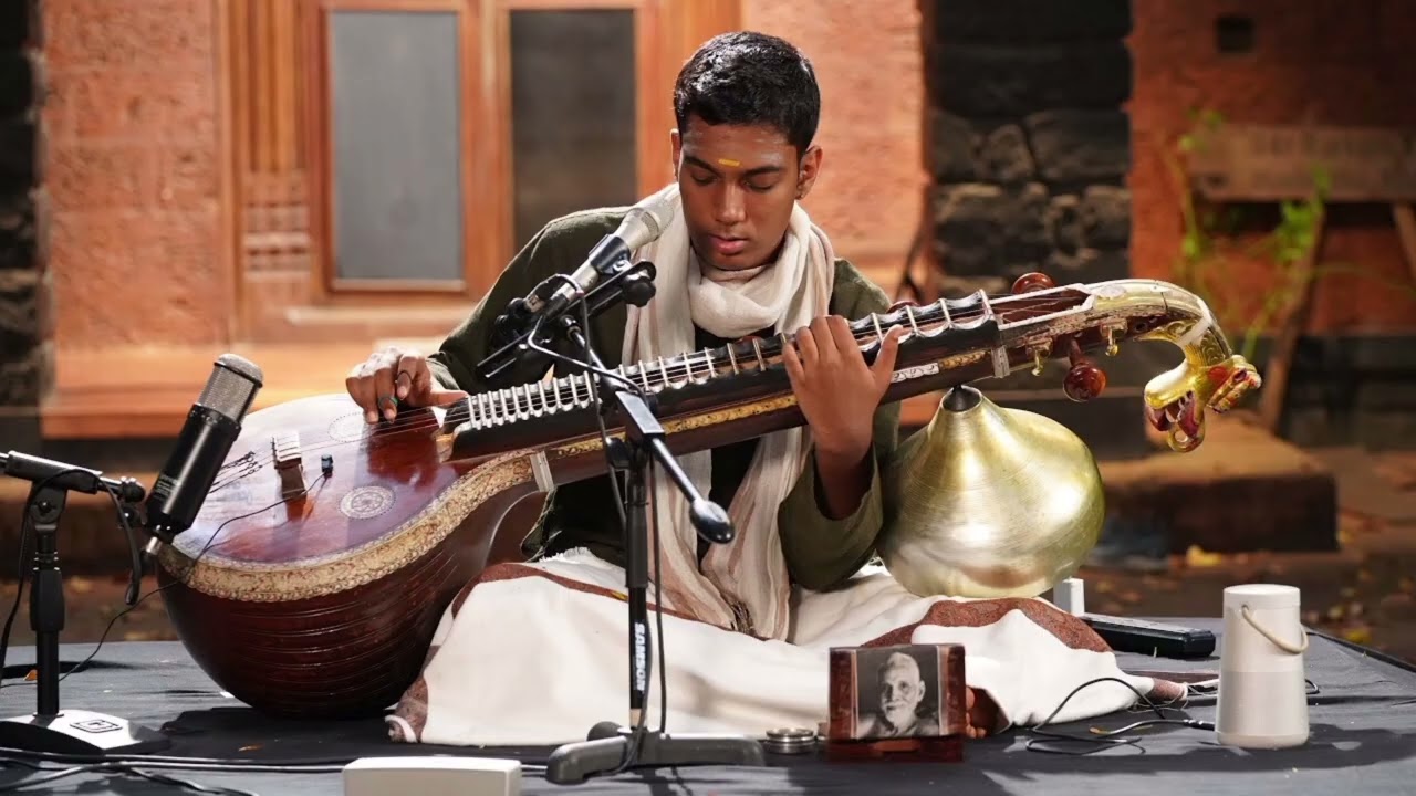 Raga Sudha Rasa| Tyagaraja kriti| Ramana Balachandran 