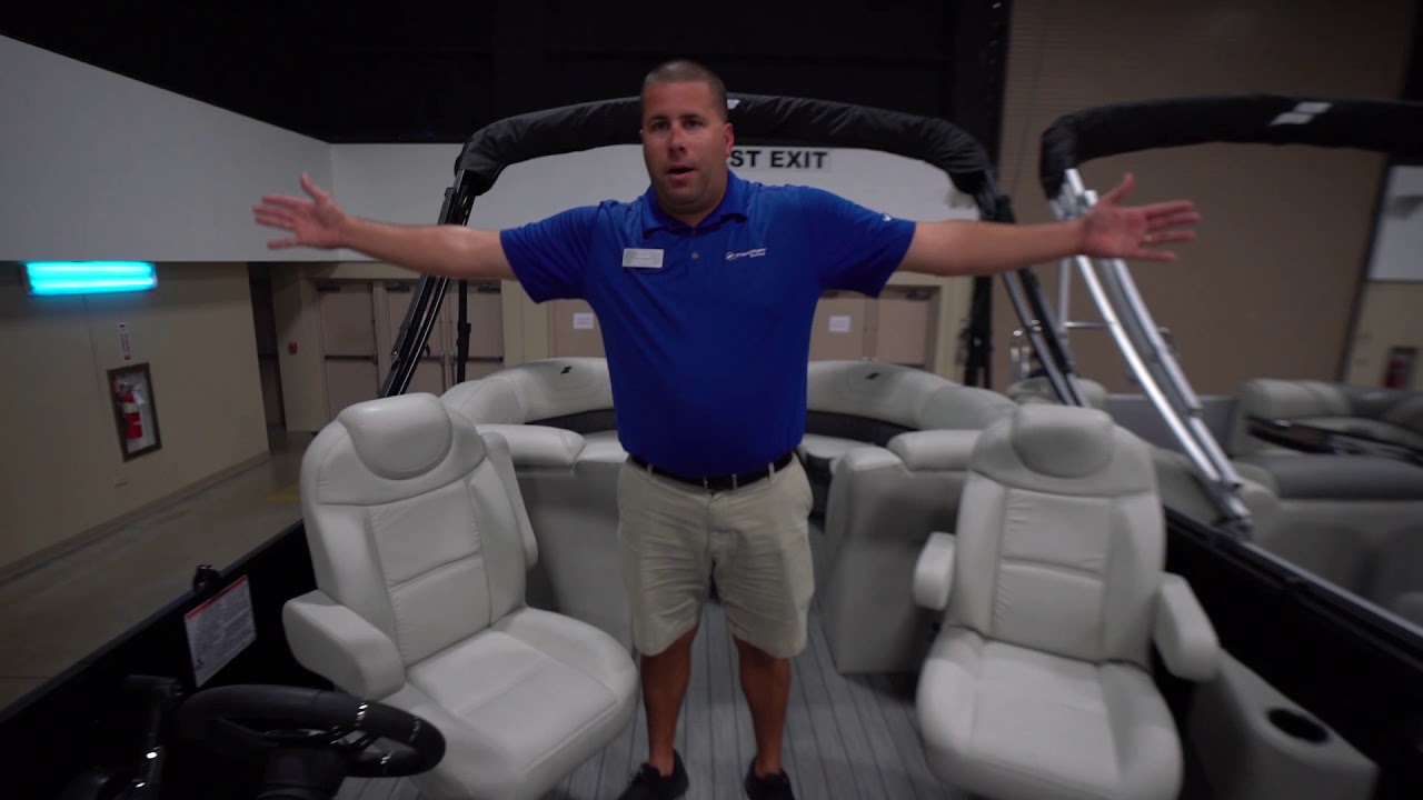 Starcraft cls 3 Pontoon Boat with Tri-toon technology !