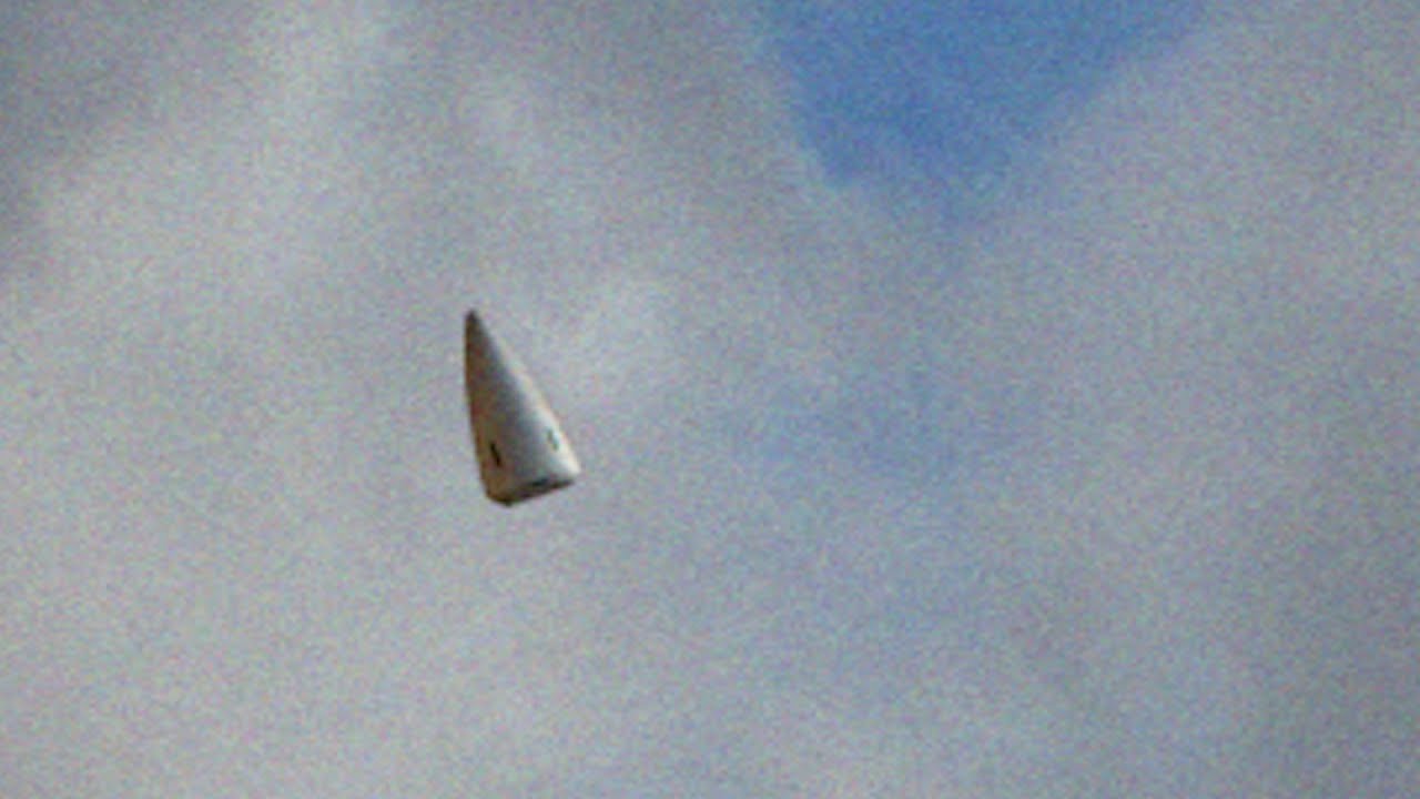 WATCH: Best UFO Sightings Of May 2015 [Breaking UFO News] Share This!