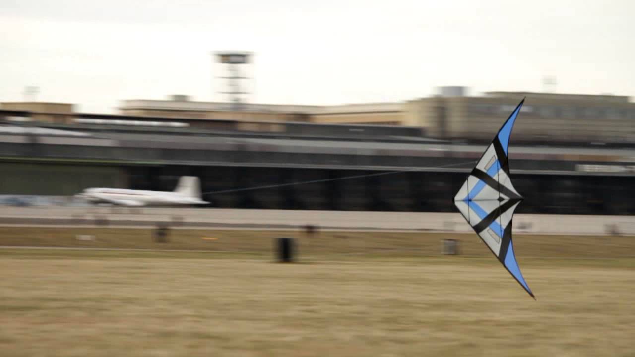 King & Hugo @ Berlin Tempelhof