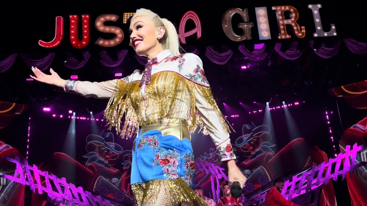 Gwen Stefani - Just a Girl & Sweet Escape live in Las Vegas, NV - 10/30/2021