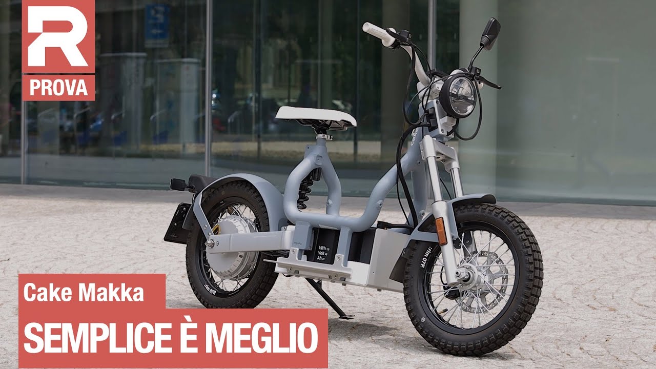 Cake Makka - Prova - in sella allo scooter elettrico minimale svedese