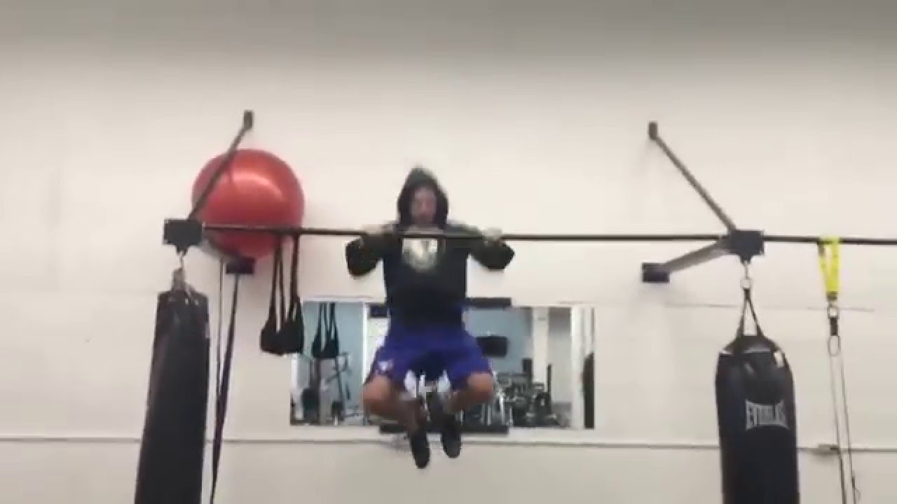 Stephen Amell bodyweight, parkout, circuit training WWE/Arrow/Turtles